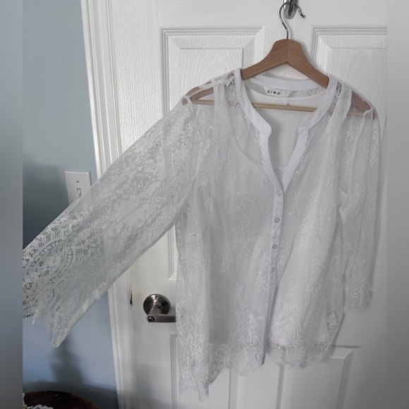 Lace top with tank - Picture 3 of 4